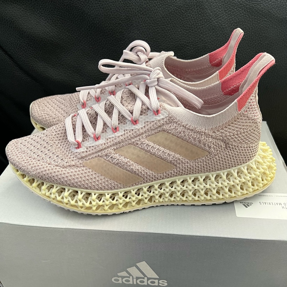 Size 6.5 - adidas 4DFWD Ice Purple/Cloud white/Shift Pink